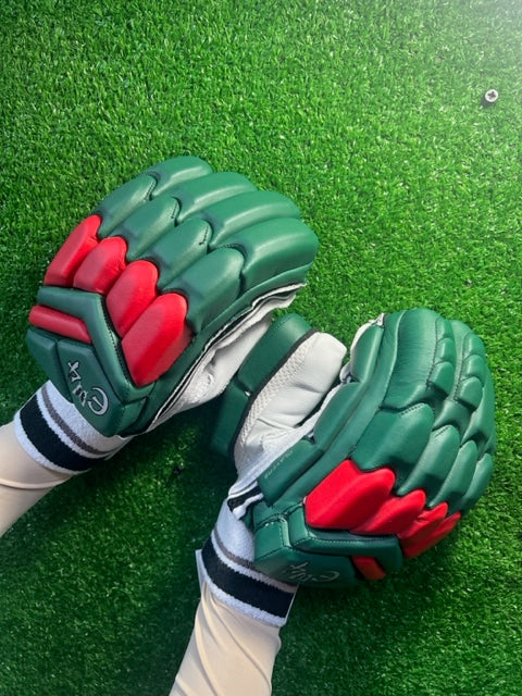 E4 Players 2023 Green and Red Batting Gloves