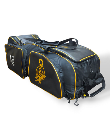E4 Legend Edition Wheelie Kit Bag - 2025