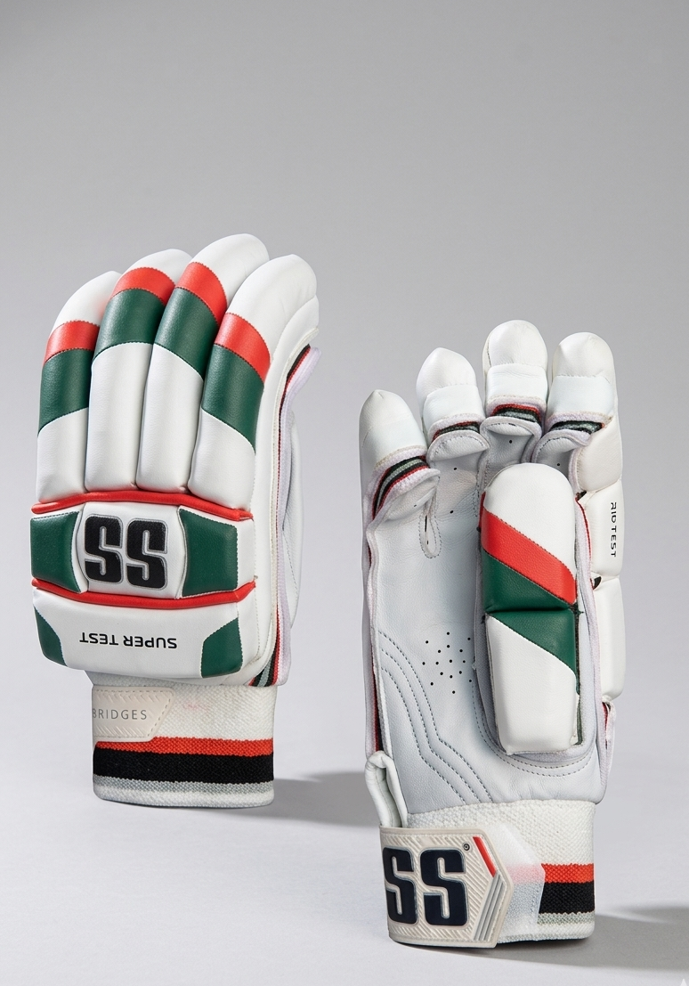 SS Supertest Colors Batting Gloves - 2026 (Red & Green with White)