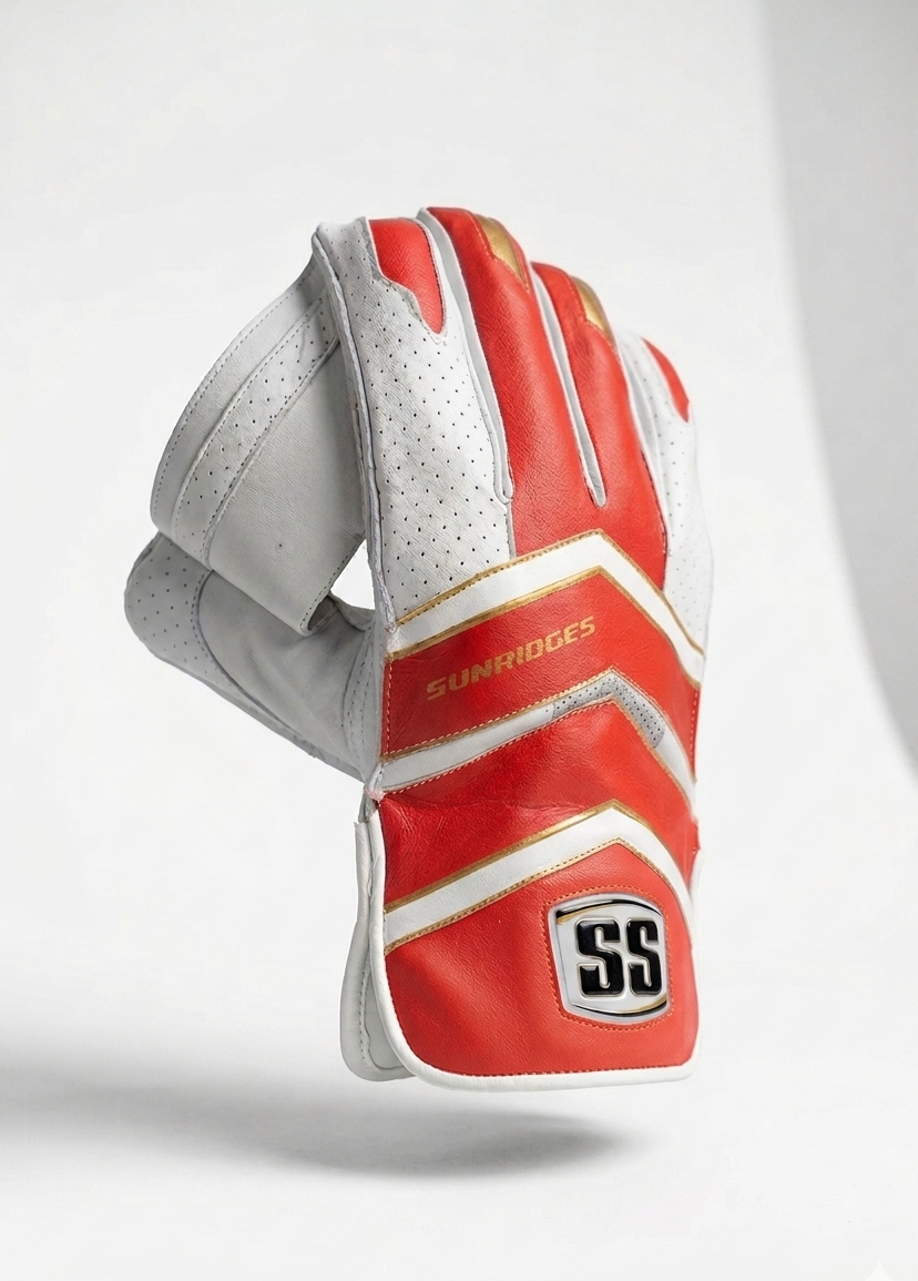 SS IPL Wicket Keeping Gloves White/Red - 2026