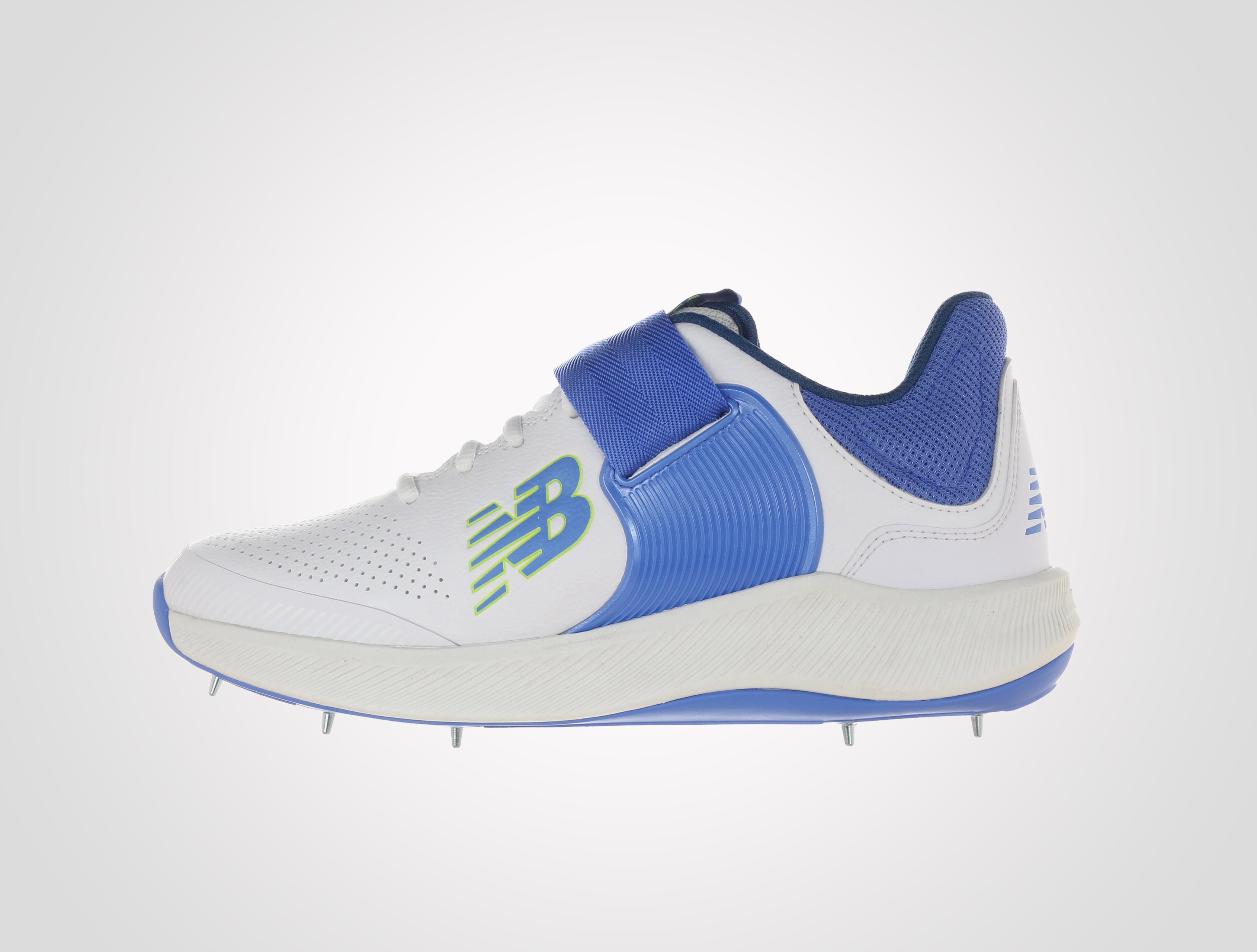 New Balance CK4040W5 Spike Cricket Shoes