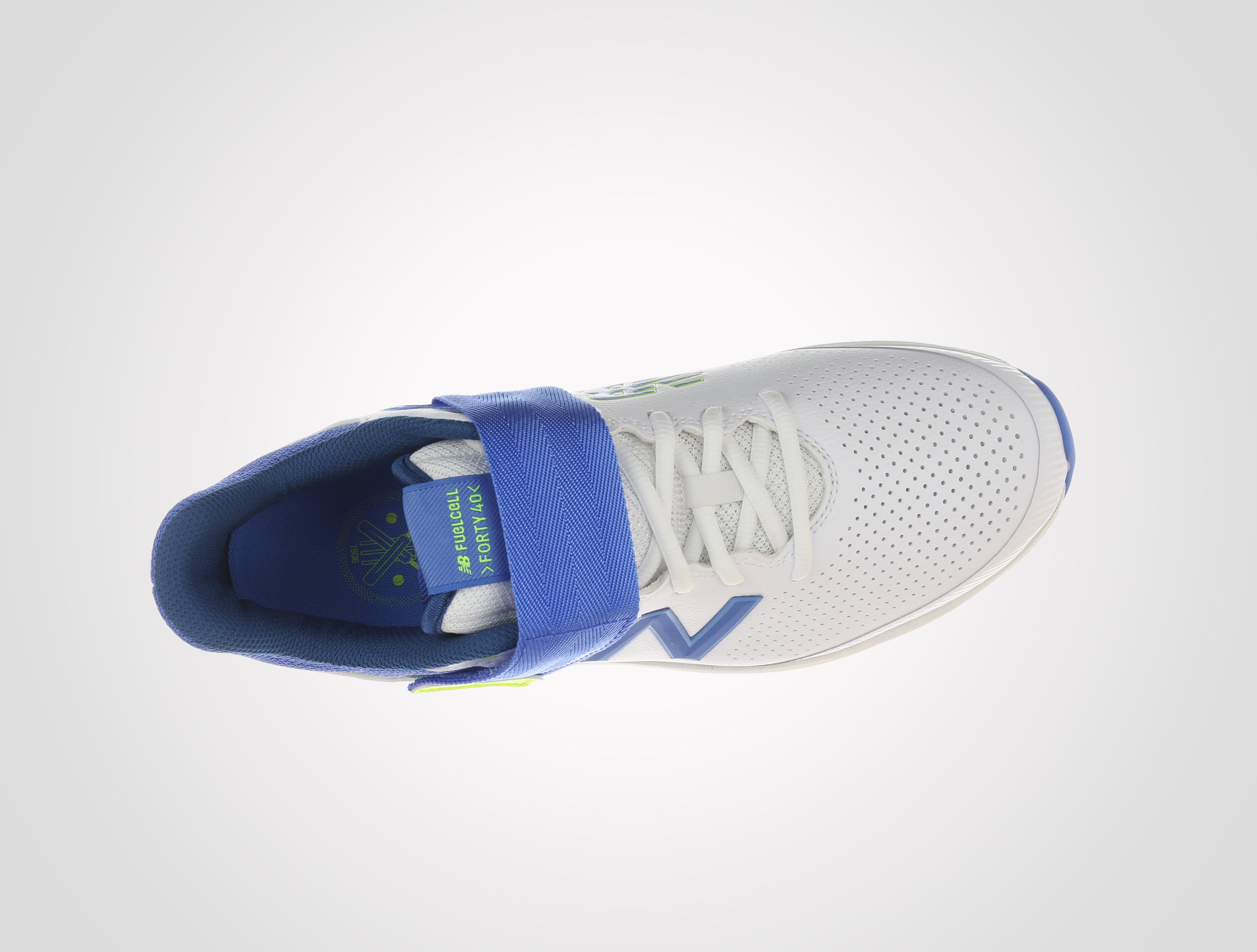 New Balance CK4040W5 Spike Cricket Shoes – CricketZoneUSA