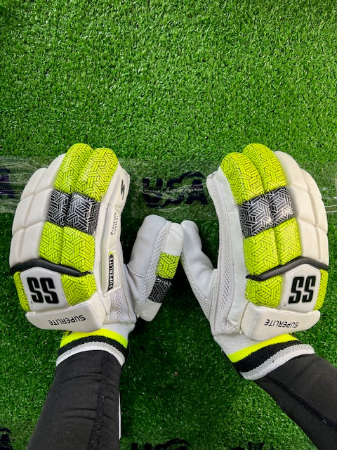 cricket handschuhe SS Super Lite Batting Gloves - 2025 Farbe:Lava Terrific Gear for Best Ikea Bygglek thats how you know
