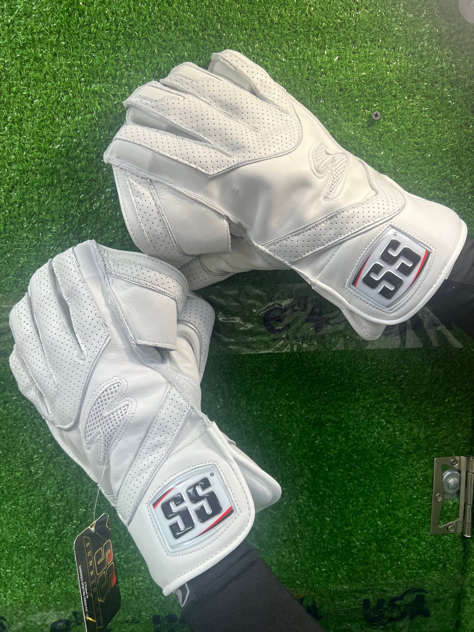 SS Reserve Edition Full White Wicket Keeping Gloves - 2025