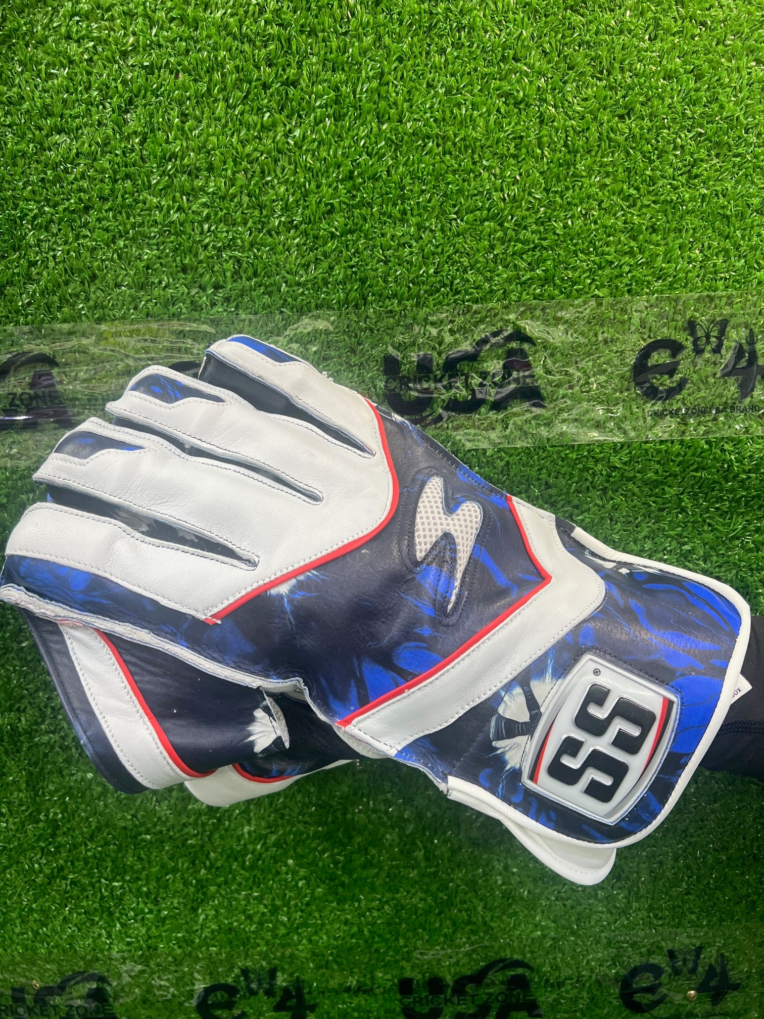 SS Player Series Wicket Keeping Gloves - 2024