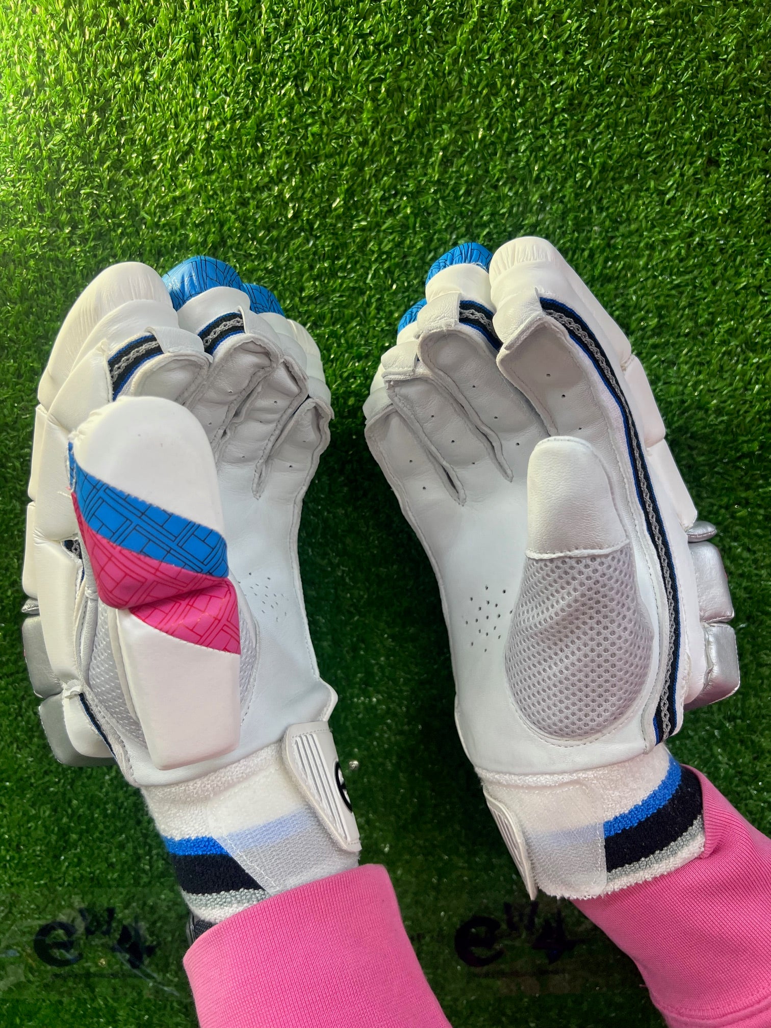 E4 Pro Edition Batting Gloves