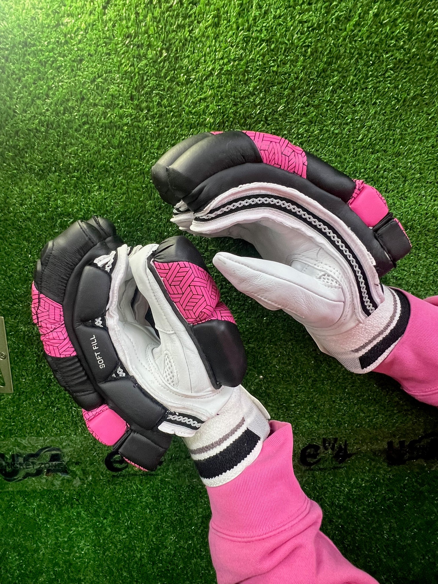 SS Super Test Colored Batting Gloves