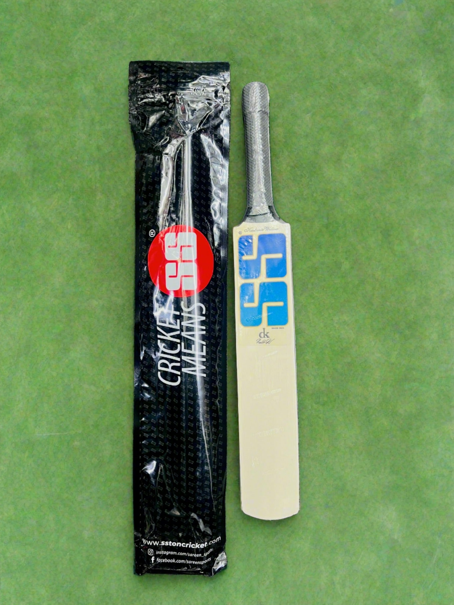 SS DK Mini Signature Autograph Bat