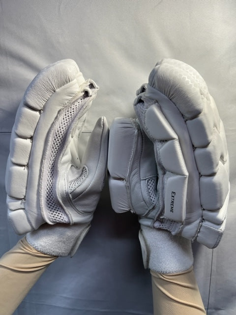 E4 Extreme Edition Full White Batting Gloves
