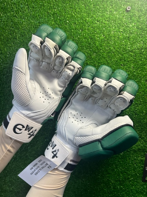 Dp best sale cricket gloves