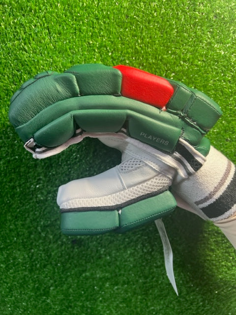 E4 Players 2023 Green and Red Batting Gloves