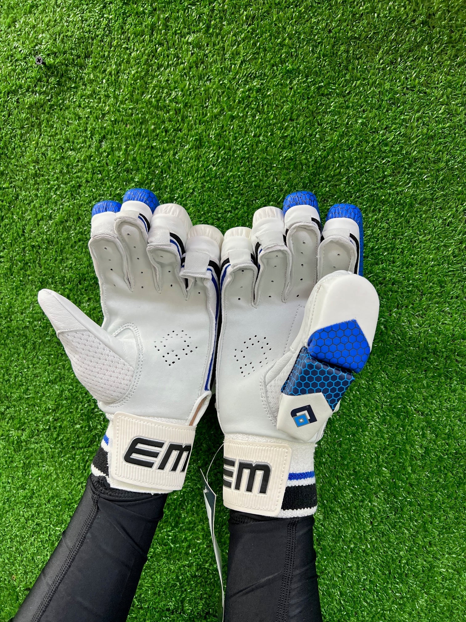 EM GT 4.0 Boys Batting Gloves - 2024