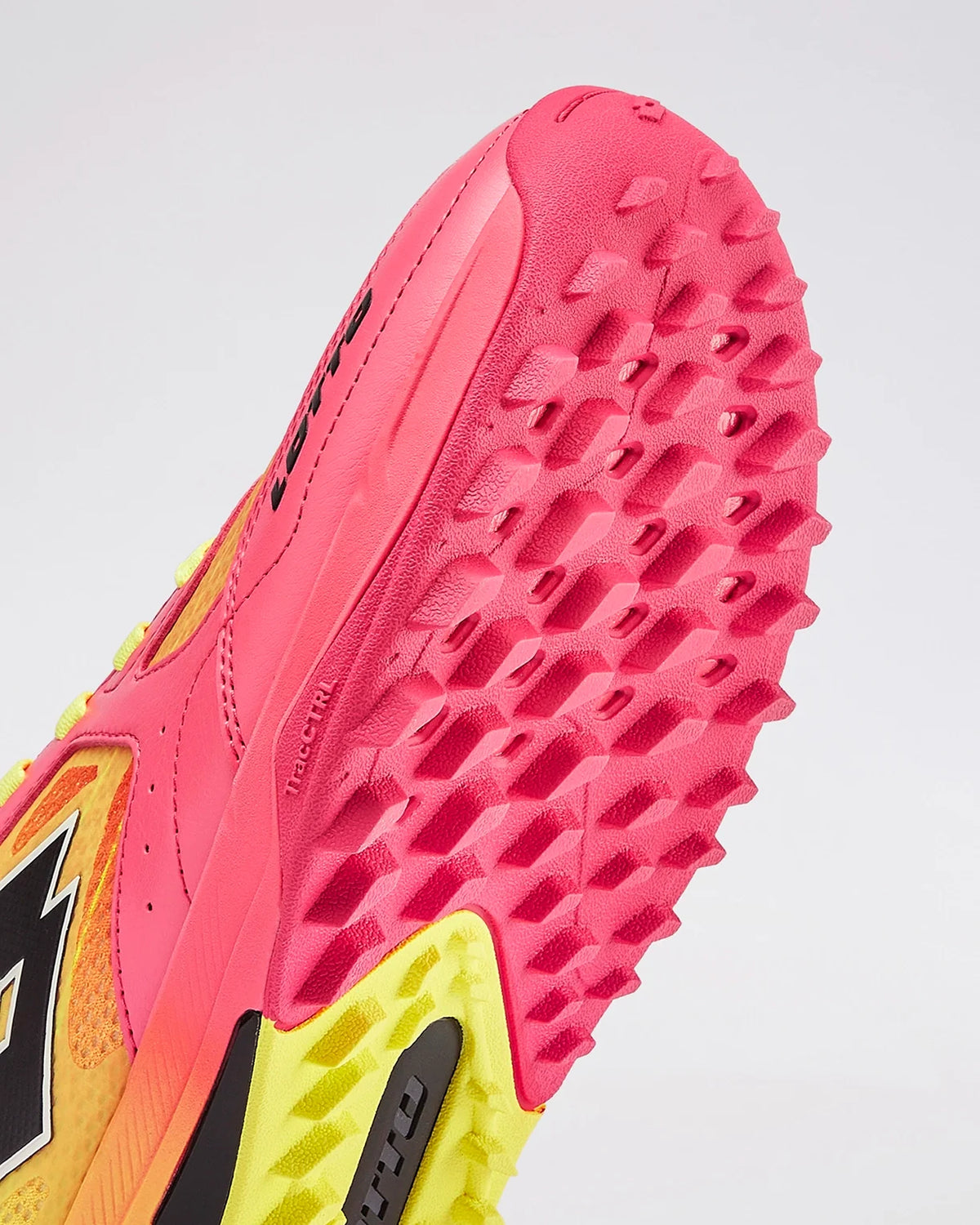 Lotto Blaze Hit Fire Dragon Rubber Cricket Shoes  - 2026