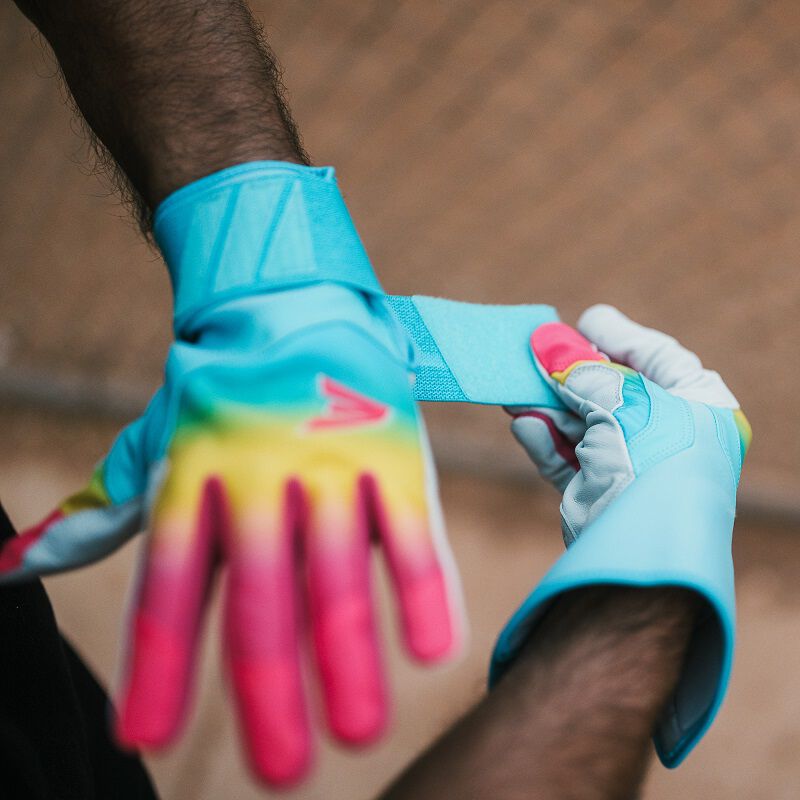 Easton Walk-Off Locked-In Hype Fire Batting Gloves - 2026