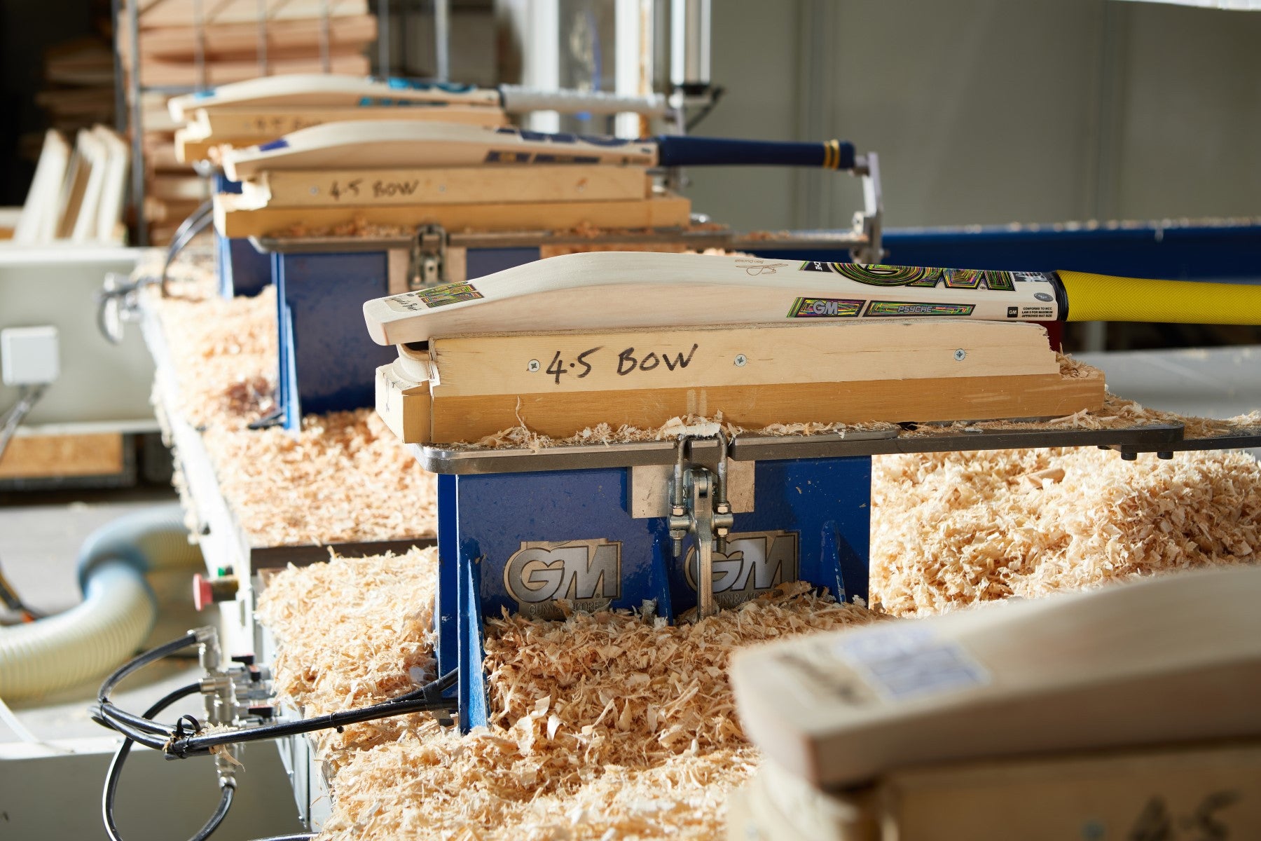 GM Ben Duckett Players Edition English Willow Bat - 2025