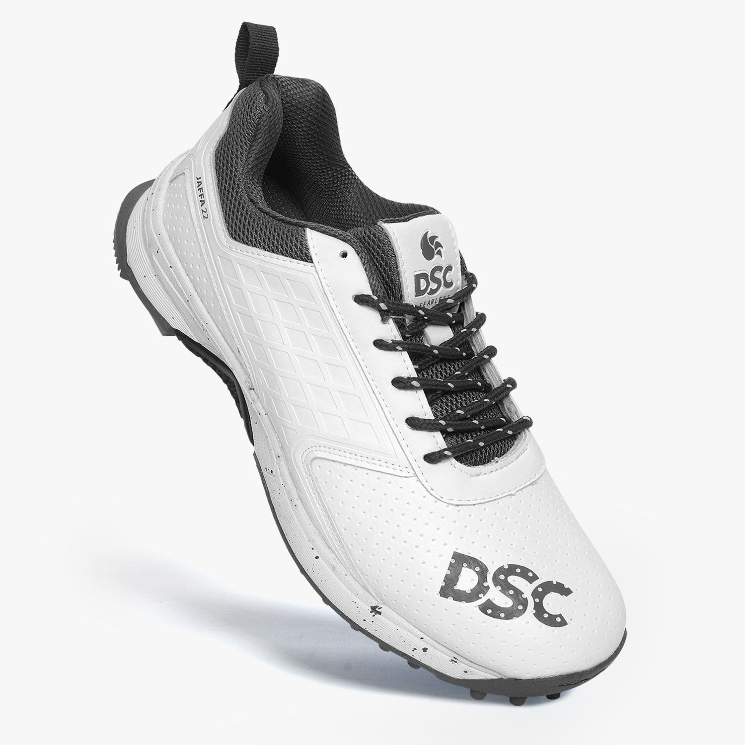 2024 DSC Jaffa 22 Cricket Shoes - White/Black