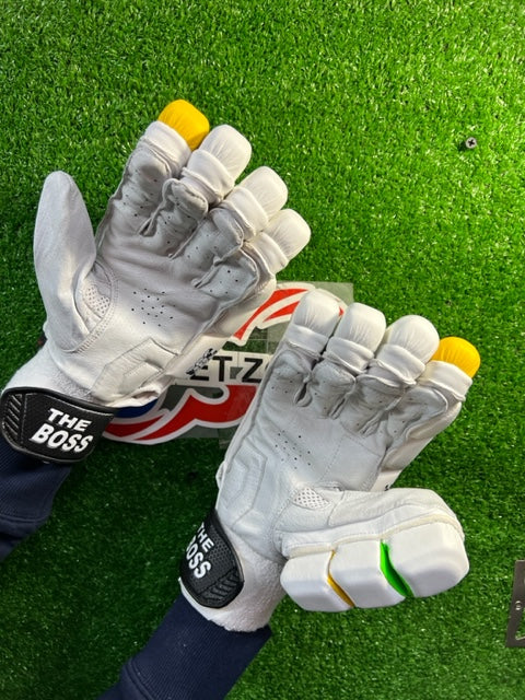 THE BOSS 333 SPLIT FINGER PLAYERS STYLE BATTING GLOVES