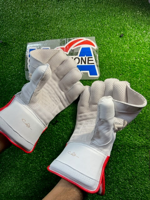 THE BOSS 333 WICKET KEEPING GLOVES