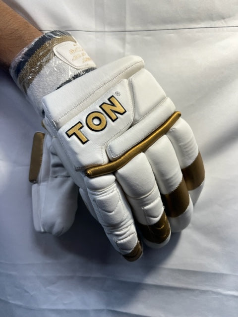 SS Ton Gold Batting Gloves