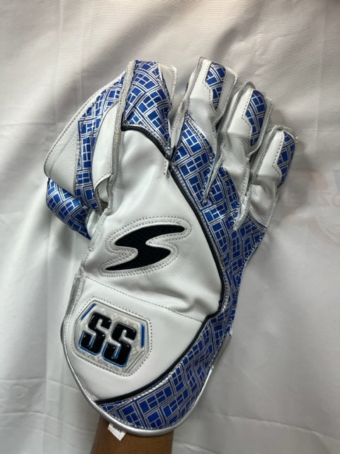 SS Professional Wicket Keeping Gloves - 2023