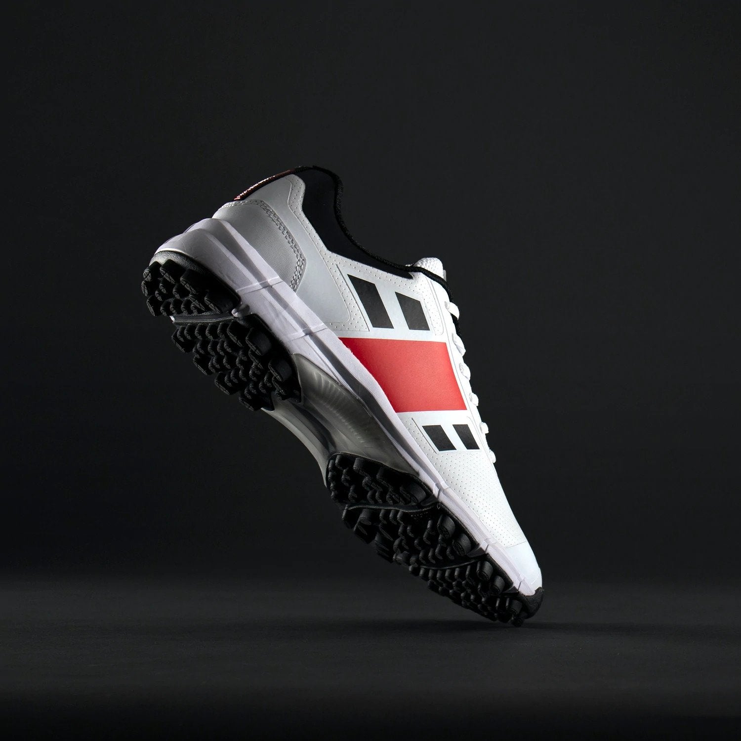 Gray Nicolls Velocity 3.0 Rubber Cricket Shoes